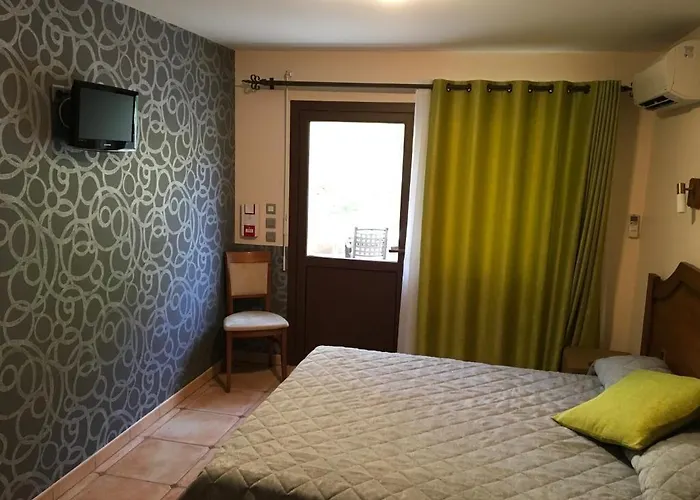 Aux Vieux Arceaux ميركور