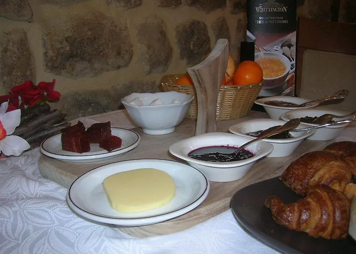 Aux Vieux Arceaux 3*
